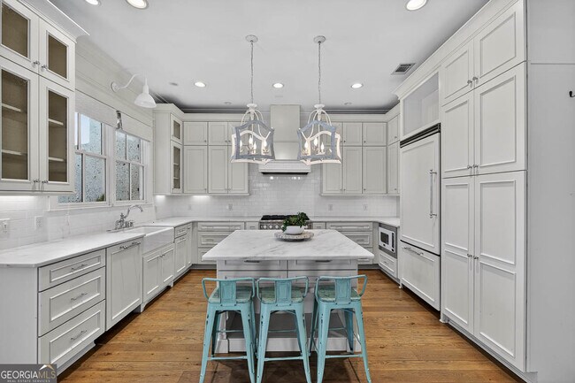 Foto del edificio - 1030 Village Oaks Ln