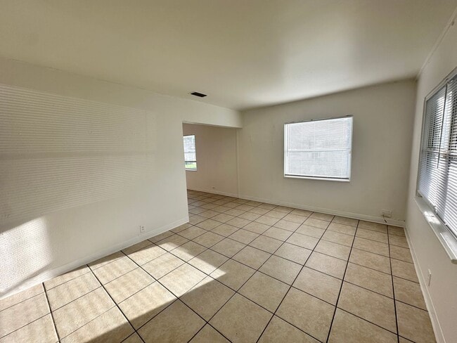 Building Photo - Charming 3-Bedroom Home in Leesburg!