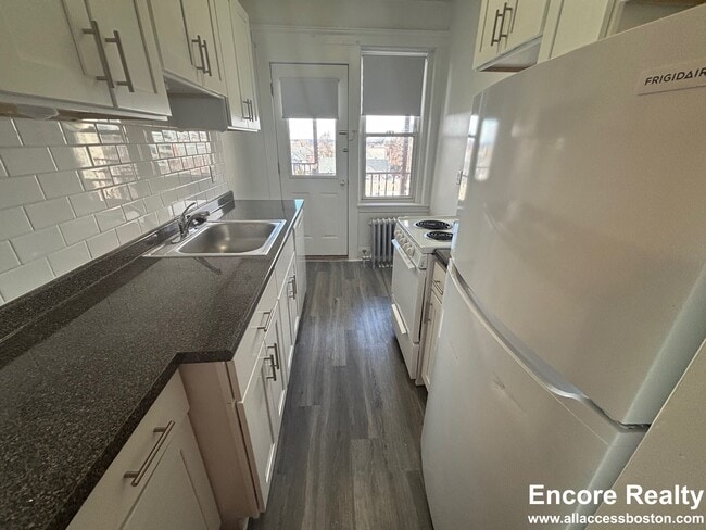 Building Photo - 116 Washington St