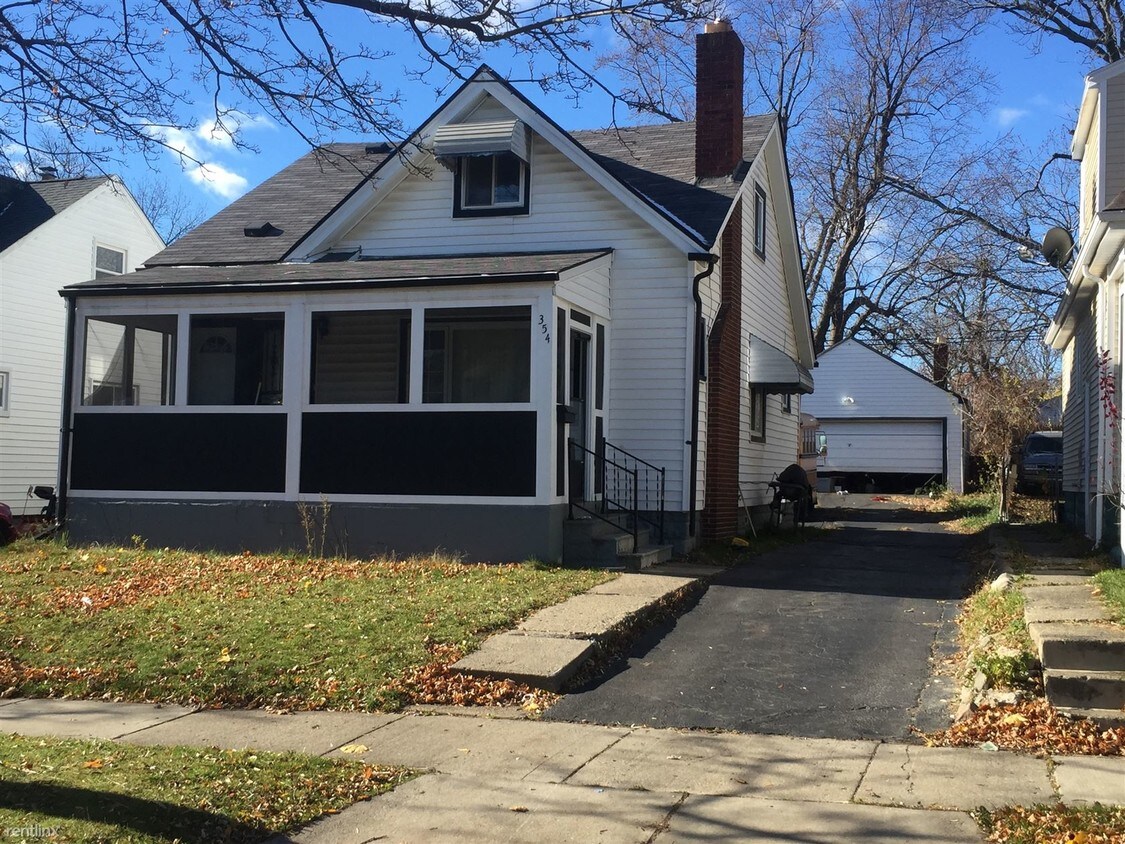 4 br, 2 bath Condo 354 S Marshall St Condo for Rent in Pontiac, MI