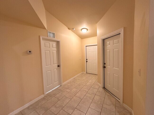 Foto del edificio - 531 SE 5th Pl