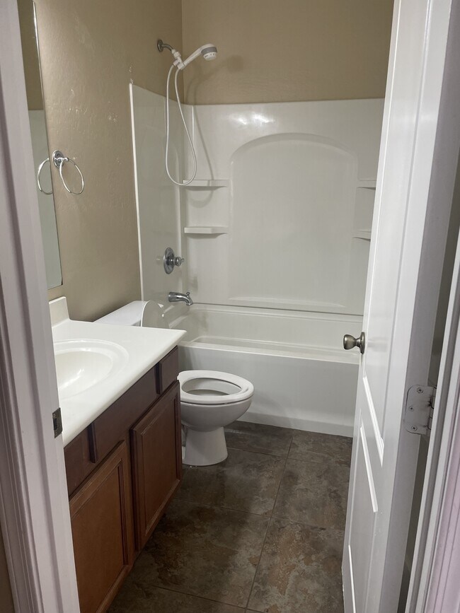 Building Photo - 30254 W Earll Dr