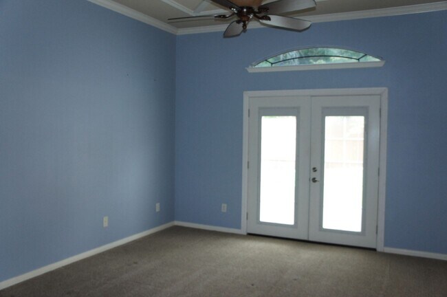 Building Photo - 3 Bedroom 2 Bathroom :Round Rock Home