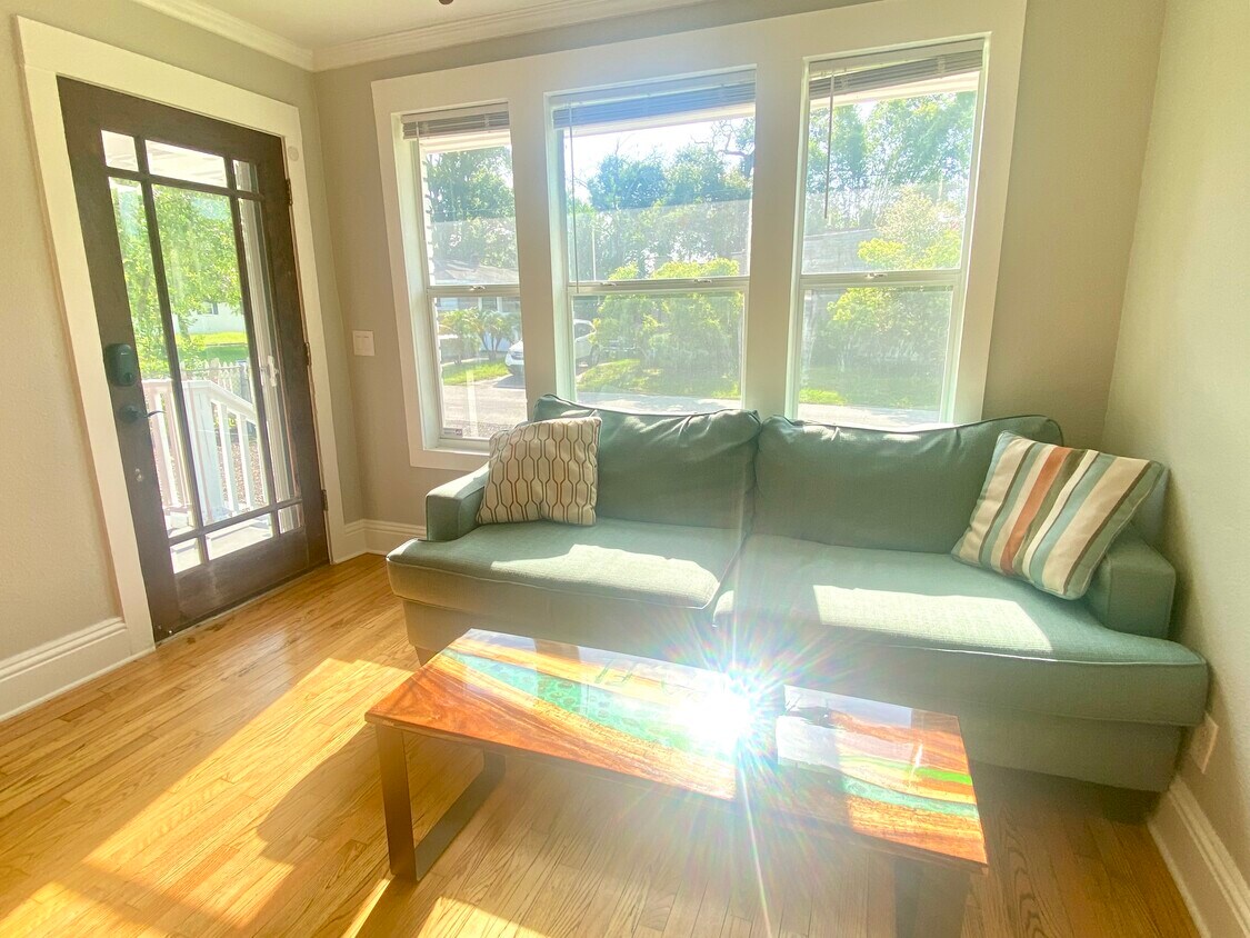 Foto principal - 6708 N Dixon Ave