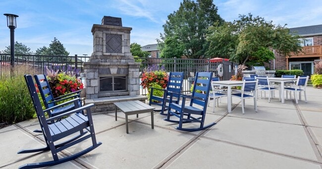 Building Photo - Brook Run