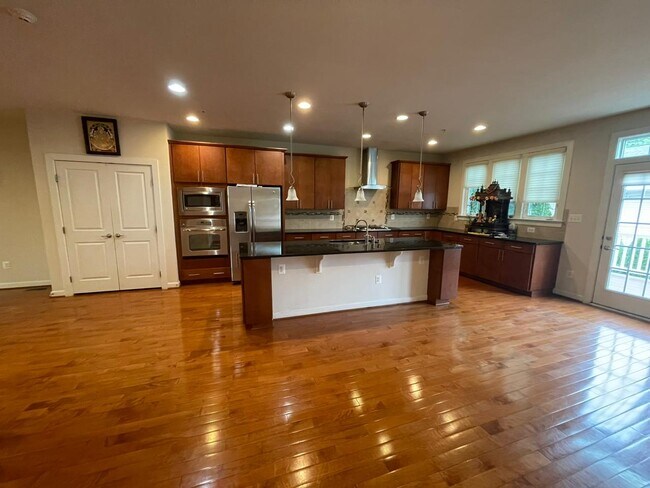 Kitchen - 14717 Wootton Crossing Ct