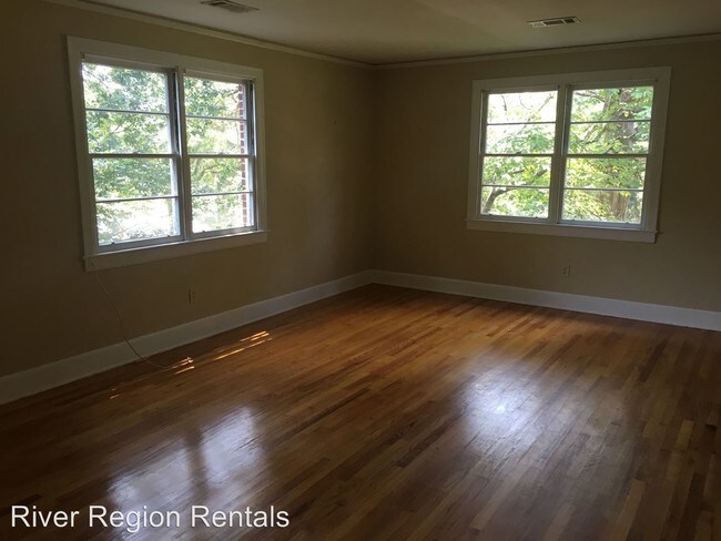 Foto del edificio - 1029 Felder Ave