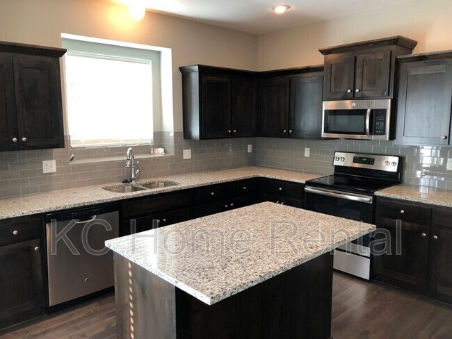Building Photo - 22105 W 95th Terrace