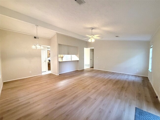 Building Photo - 1318 Sand Stone Dr