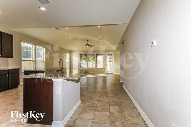 Foto del edificio - 8757 Ute Creek Ln