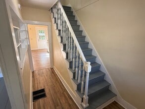 Building Photo - 9 Gowen St