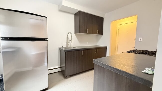 Building Photo - 23 McClary Ave