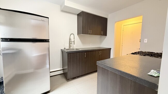 Photo du bâtiment - 23 McClary Ave