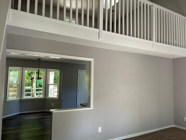 Foto del edificio - Charming 3BR Cape Cod w/ Loft, Skylights & Fenced Yard – Prime Midlothian Location - Buckingham V...