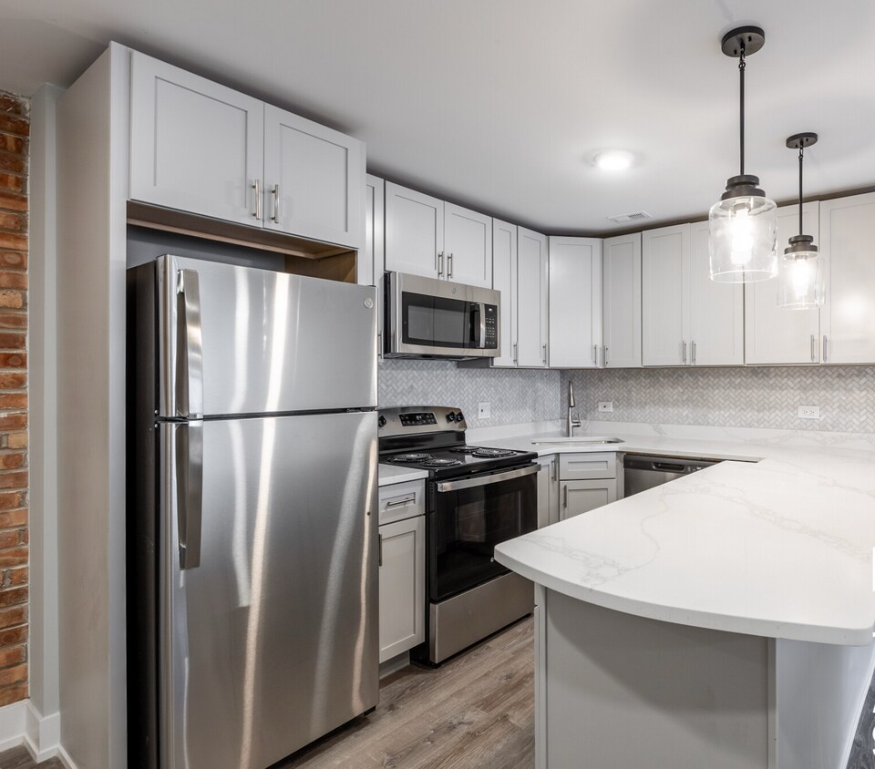 Foto principal - 1214 N La Salle Dr