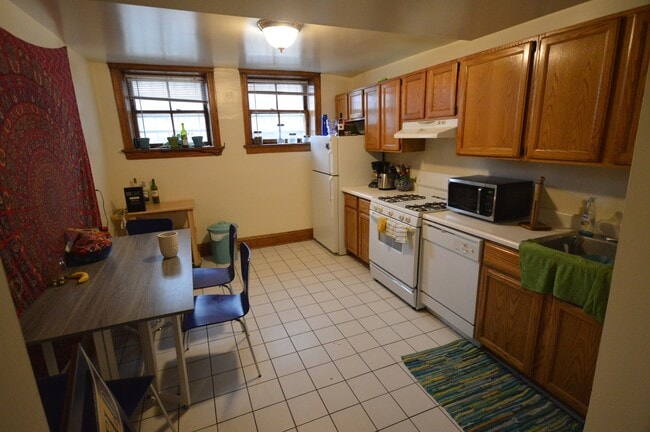 Foto del edificio - 854 W Waveland Ave