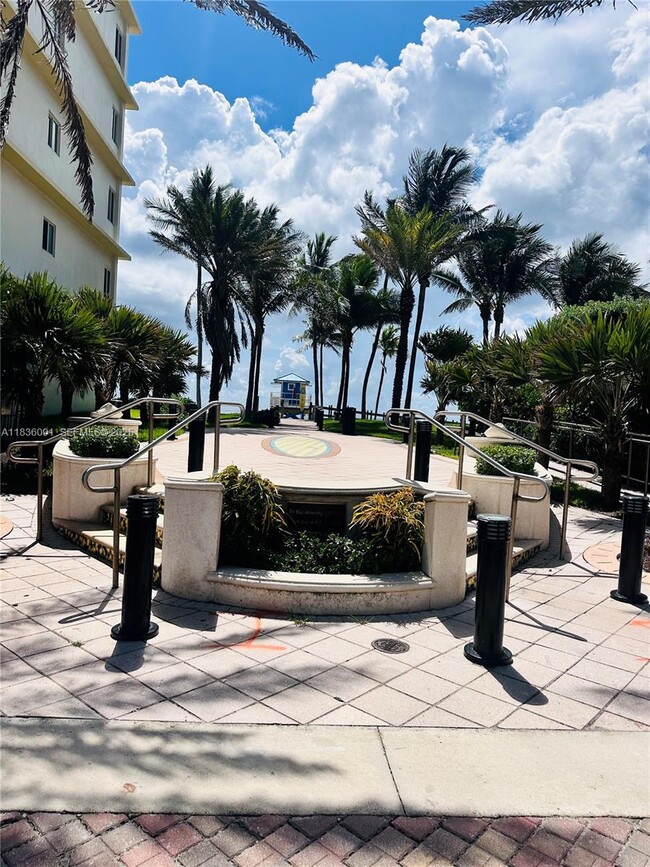 Foto del edificio - 2200 S Ocean Dr