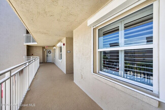Foto del edificio - 606 Shorewood Dr