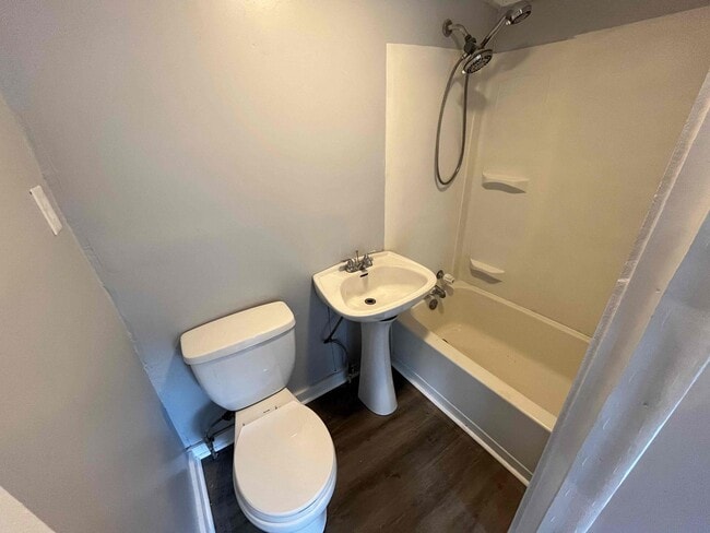 Foto del edificio - 420 10th Ave SW