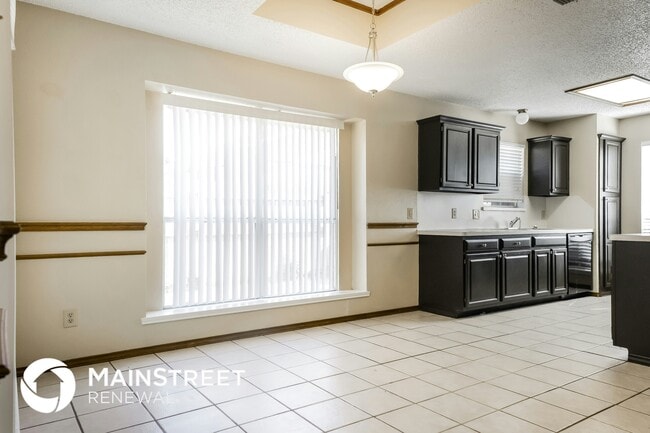 Foto del edificio - 6329 N Park Dr