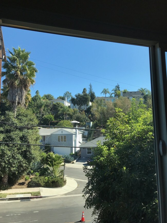 Foto del edificio - 4310 Finley Ave