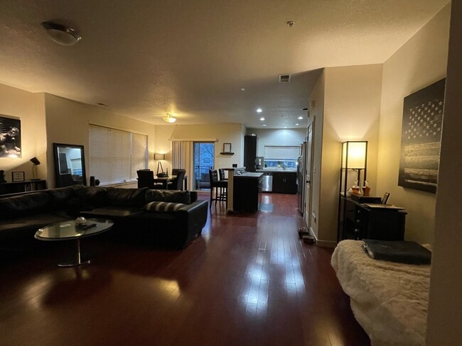 Foto del edificio - 621 NW Garswood Terrace