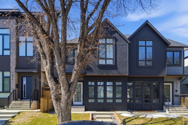 Photo du bâtiment - 3517 42 St SW