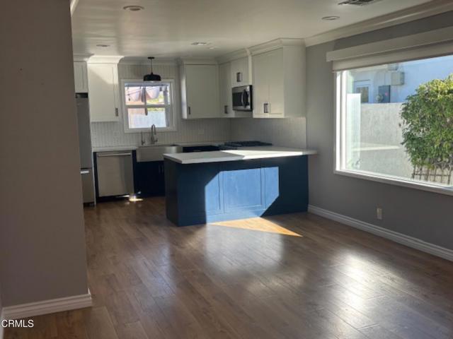 Foto del edificio - 763 W Dike St