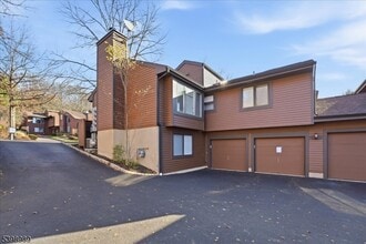 Building Photo - 65 Aspen Dr