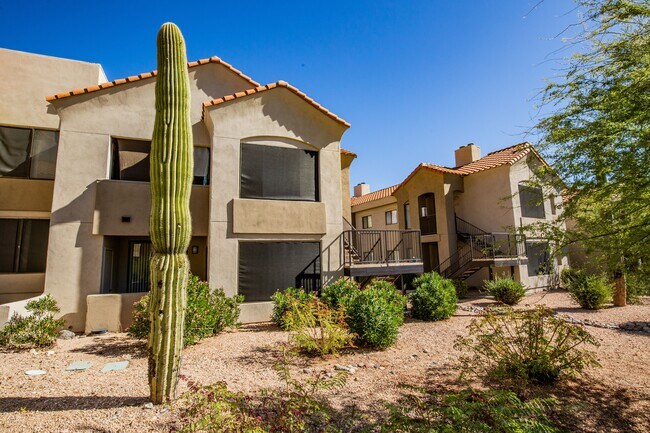 Bienvenido a The Legends en La Paloma Apartment Homes - The Legends at La Paloma