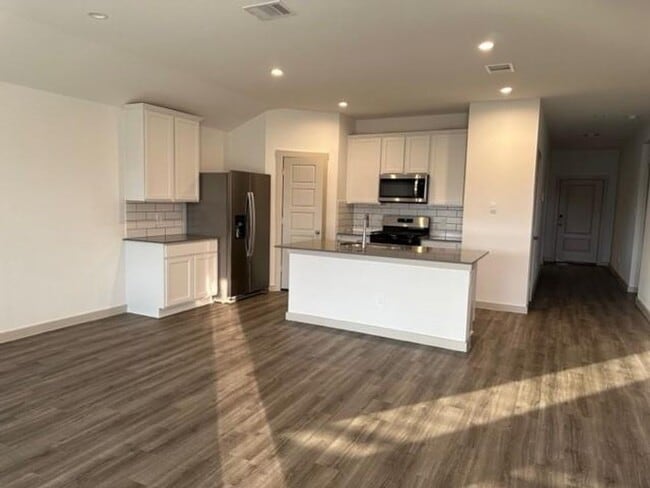 Building Photo - 7826 Sleek Flock Ln