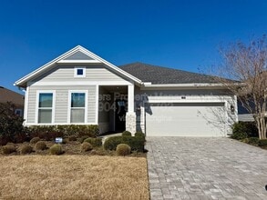 Building Photo - 10682 Aventura Dr