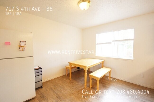 Building Photo - 717 S 4th Ave