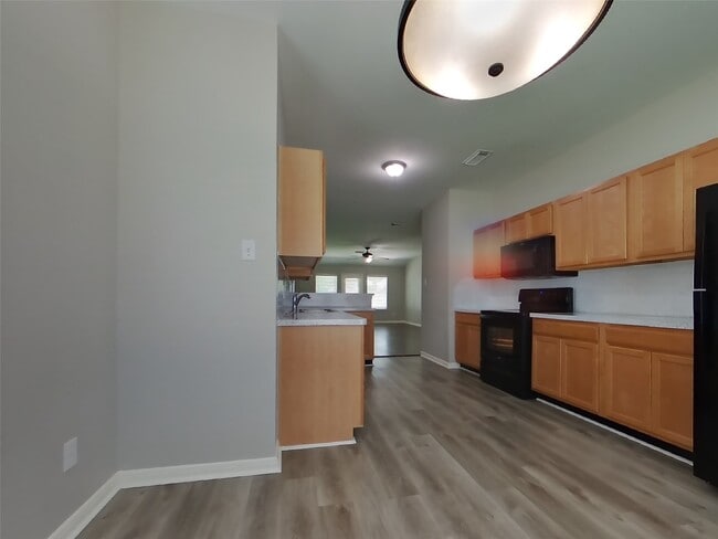 Building Photo - 5008 Asia Ln