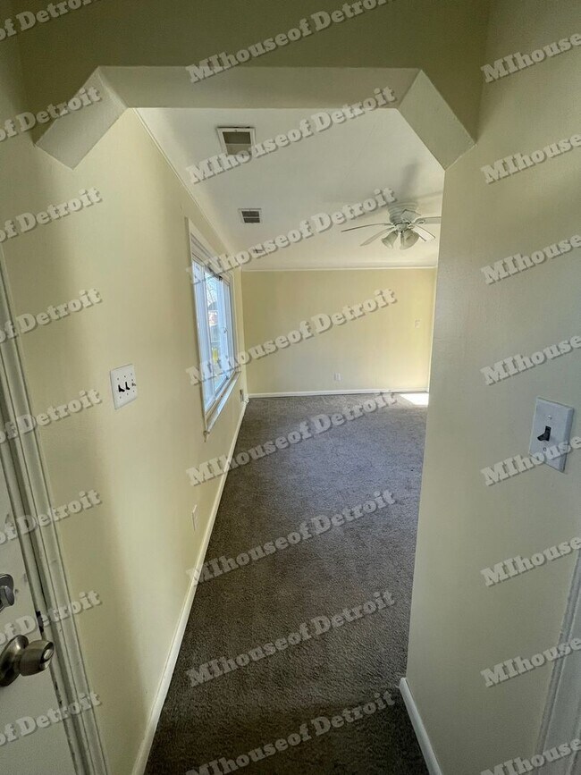 Foto del edificio - 17380 Lincoln