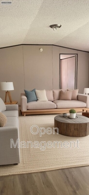 Foto principal - 755 N Tratt St