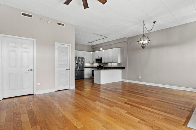 Building Photo - 1301 W Washington Blvd