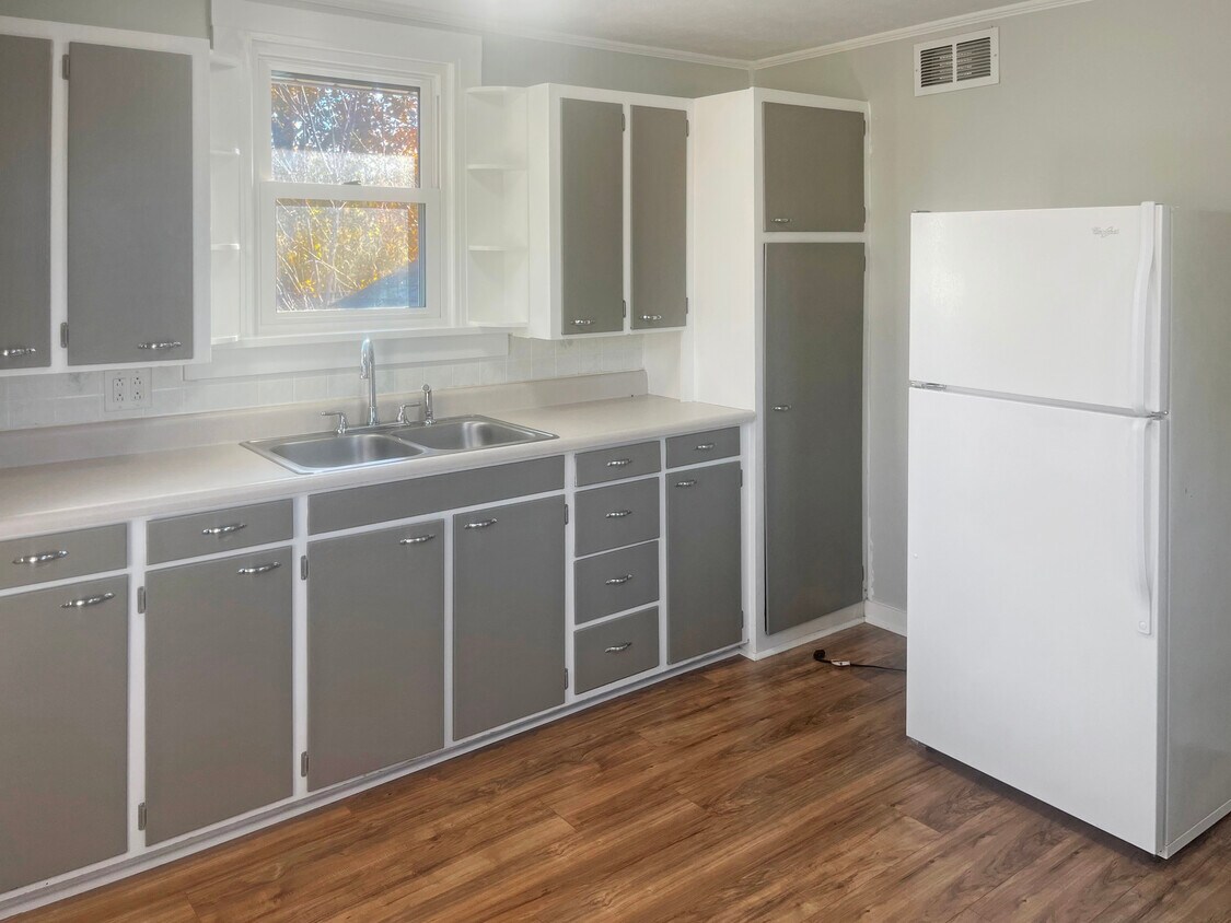 Foto principal - 935 E Ft Wayne St