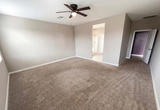 Foto del edificio - 30853 W Pinchot Ct