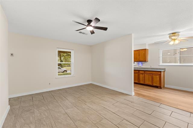 Foto del edificio - 929 Meadow Mead Dr