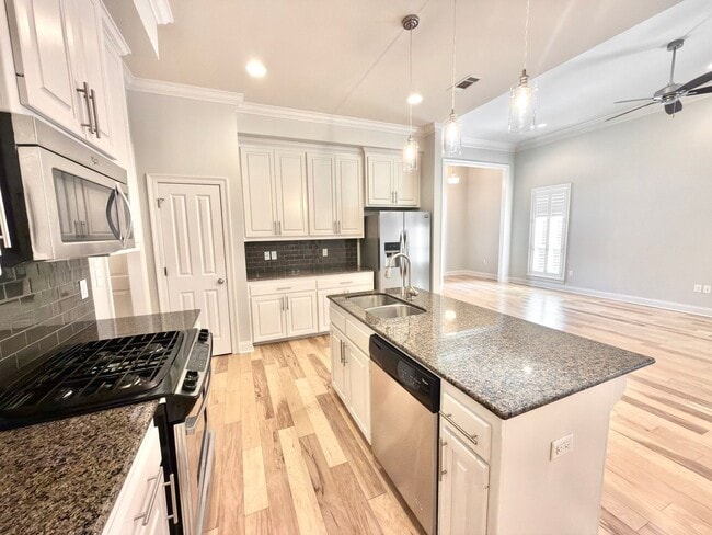 Photo - 7704 Ibiza Dr House
