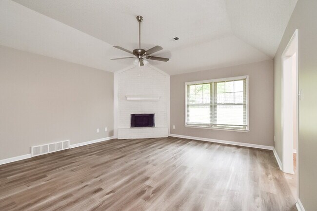 Building Photo - 7238 N Bay Cove