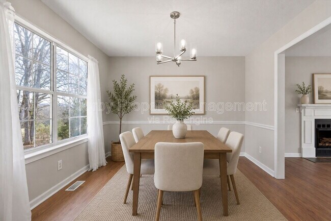 Building Photo - 7701 Diamondhead Dr