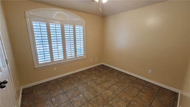 Foto del edificio - 11712 Larch Valley Dr