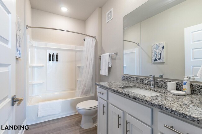 Foto del edificio - 301 E Redstone Ave