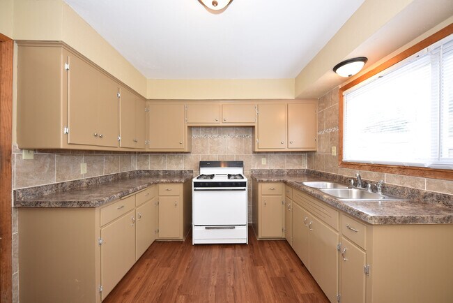 Foto del edificio - 3935 N 76th St