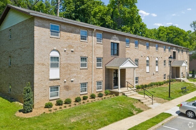Exterior - Rockdale Gardens Apartments & Townhomes*