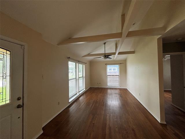 Foto del edificio - 816 E Texas St