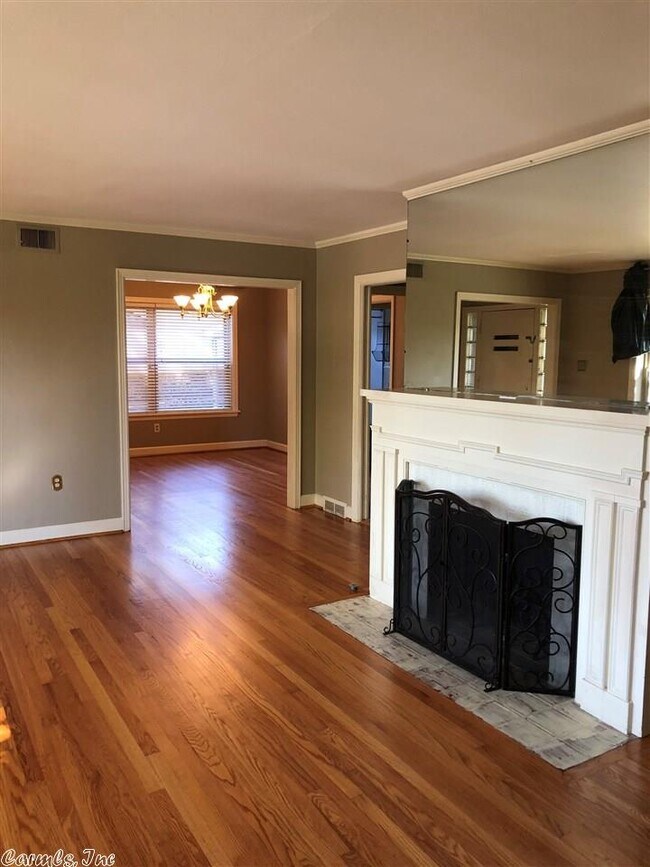 Foto del edificio - 7108 Kingwood Rd