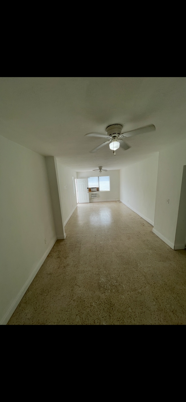Foto del edificio - 750 83rd St